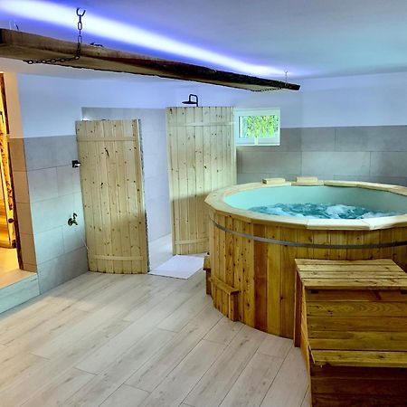 Domek Monte Black Z Jacuzzi I Sauna Finska Stronie Slaskie Ngoại thất bức ảnh